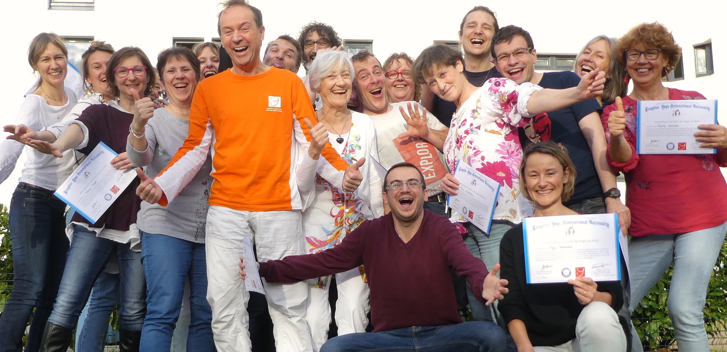 fête à l'école du yoga du rire france